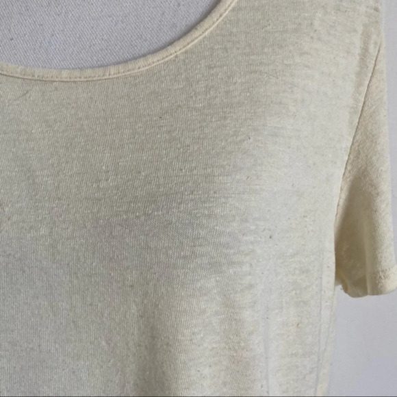 Patagonia • Pale Pastel Yellow Flecked Crew Neck Tee Shirt - Picture 4 of 6